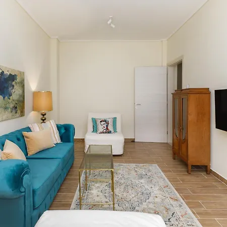 Leonardo By Halu!, Mondern In The Center